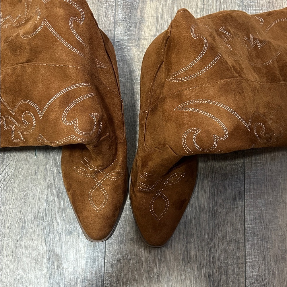 Soda Brown Suede Heeled Boots - Picture 3 of 4